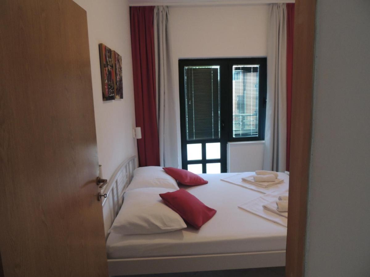 Apartments Suljic - Cash Only Property Стари Град Екстериор снимка